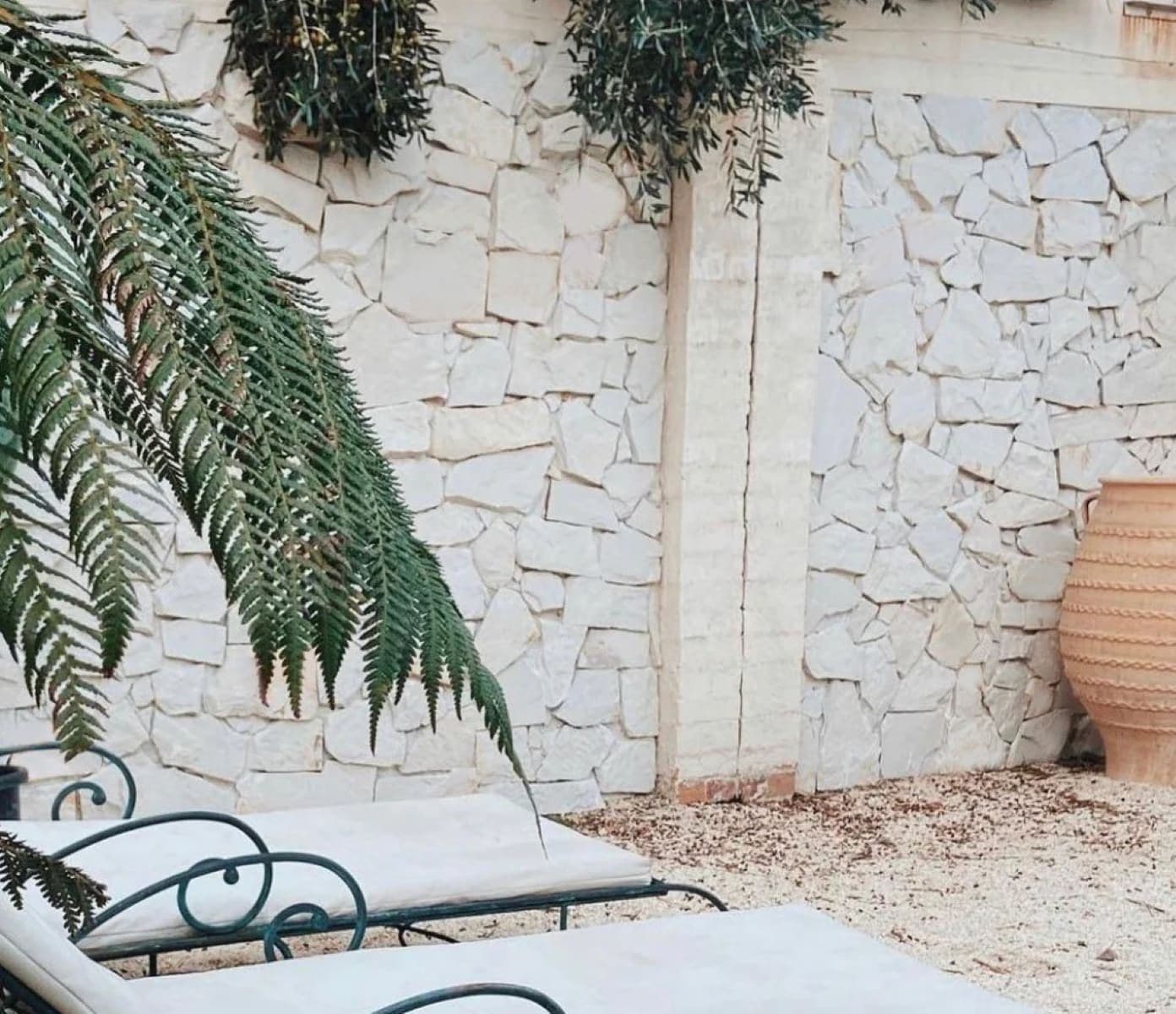 Saltpan natural stone, courtyard